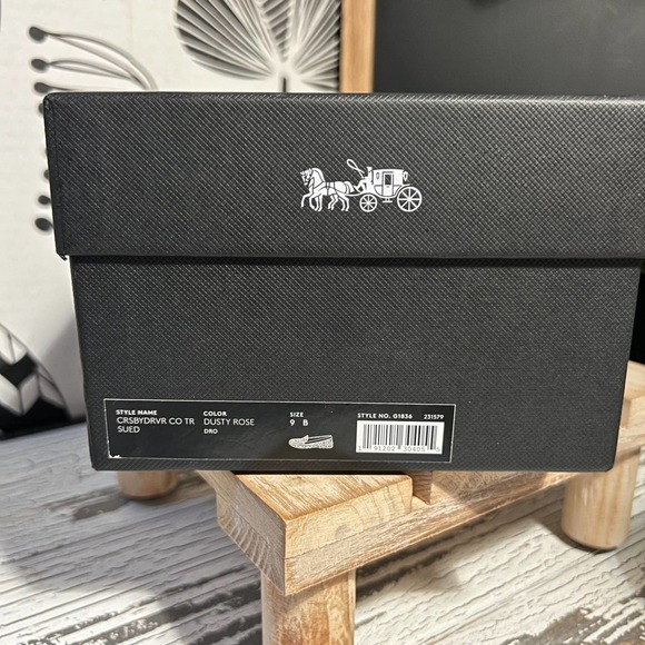 Coach Crosby w/Tea Rose Cutout - Picture 4 of 4